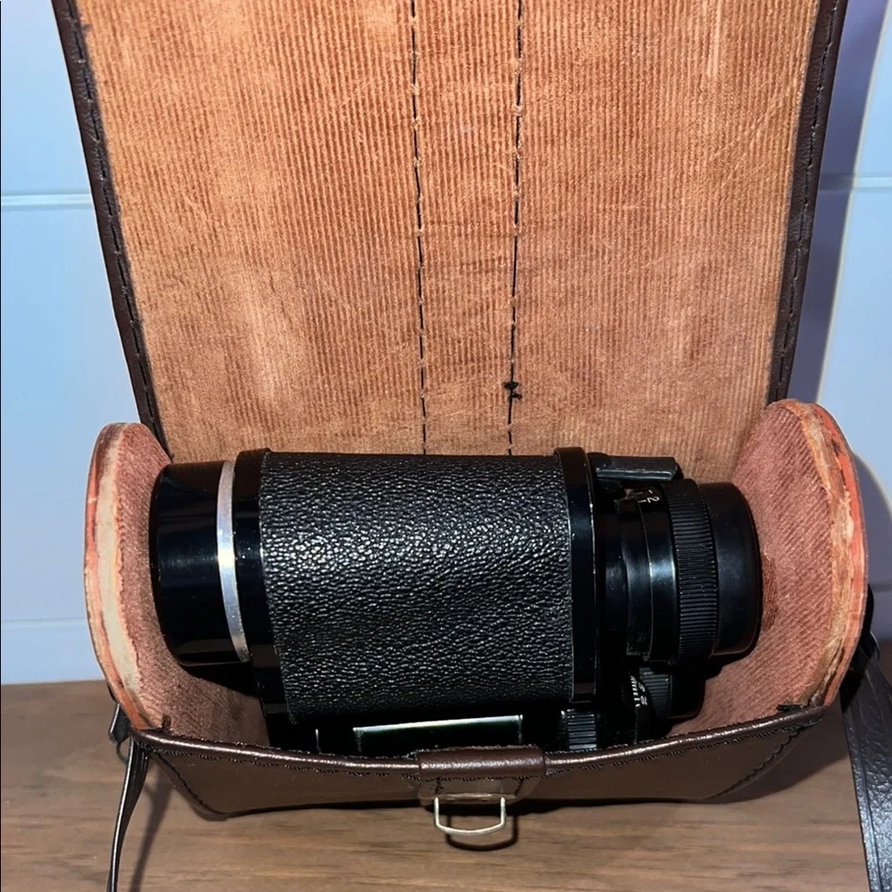 Vintage Bell & Howell 8 X 30 Binoculars with Brown Leather Case - Picture 15 of 16